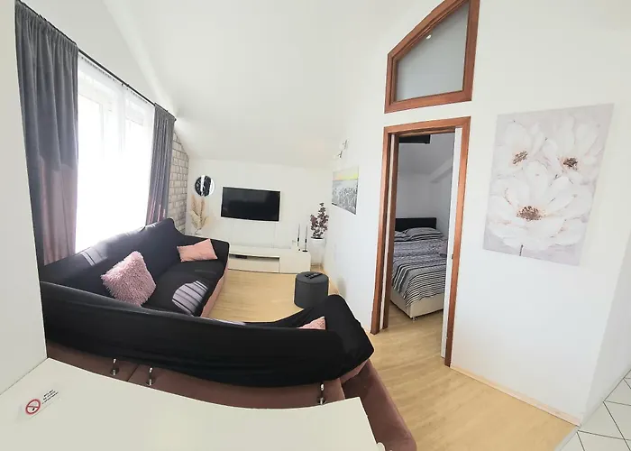 דירה Zara ביוגראד נה מורו