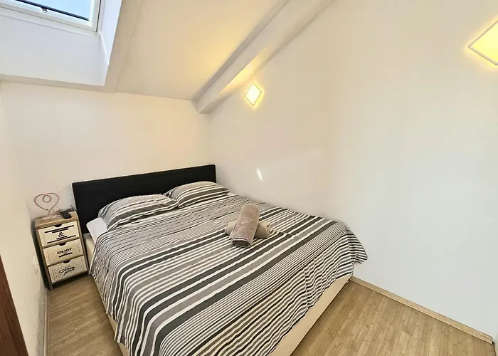 Zara דירה ביוגראד נה מורו